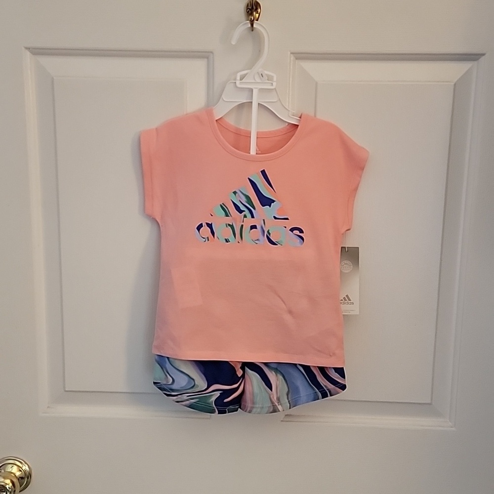 Adidas Toddler 2T, 2-piece short and top set. Peach and blue, NWT.